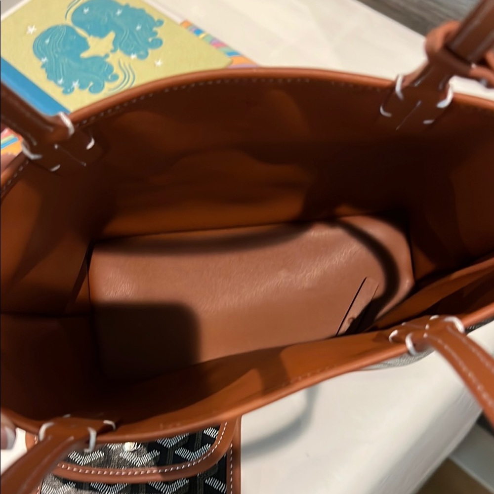 Black and Brown Geometric Pattern Tote - Picture 3 of 7